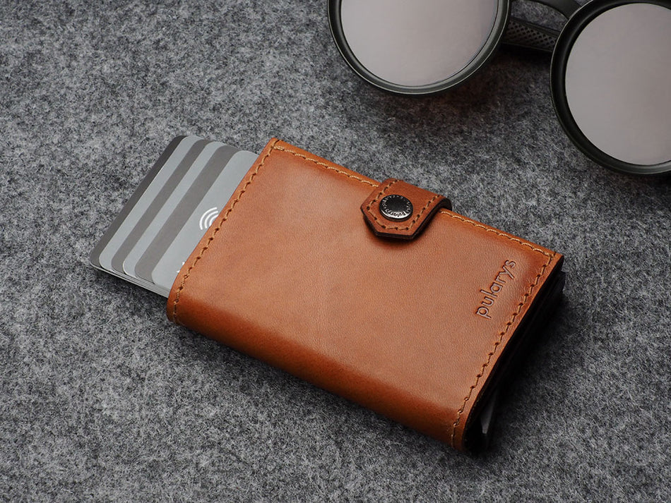 Pularys Hiker RFID Wallet with AirTag pocket