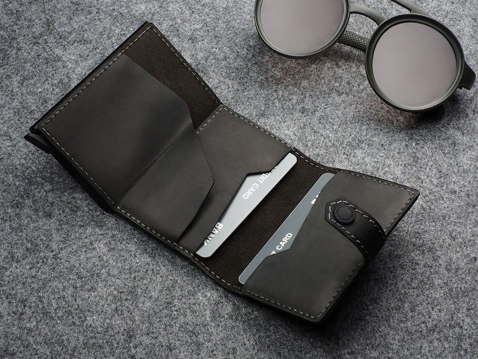 Pularys Hiker RFID Wallet - Hunter Leather